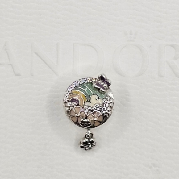 Jewelry - 💐Authentic Pandora ⭐️RETIRED⭐️ FLOWER CHARM